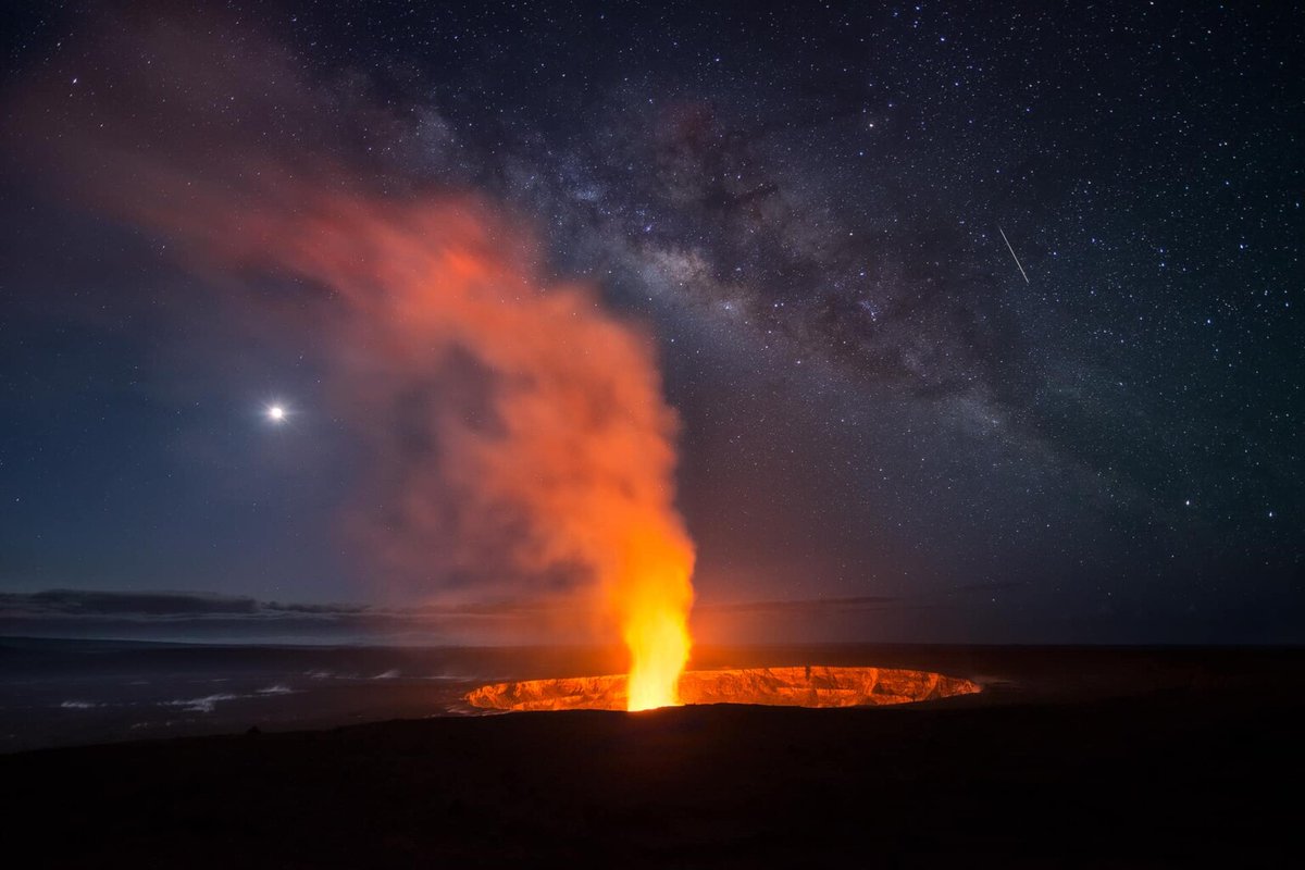 pourmecoffee's tweet image. "Milky Way Photographer of the Year" winners, including this one of Kilauea by Miles Morgan and lots of great others capturetheatlas.com/best-milky-way…