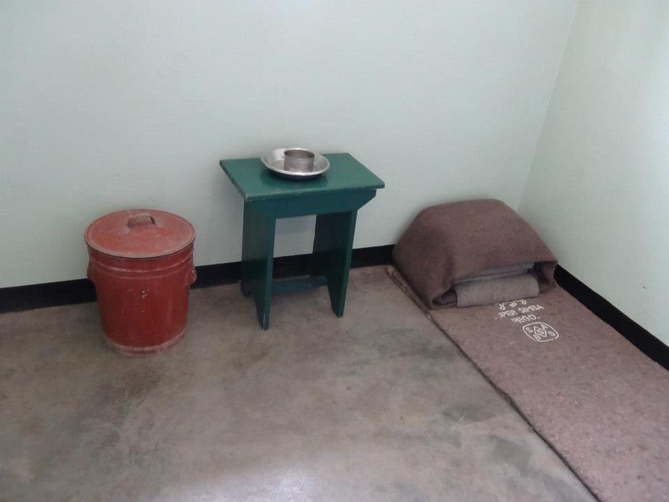 Just watched @ESPN3030 #the16thman the world could really use Nelson Mandela right now! I took this pic in SA in 2013. B Block, Cell 5, Prisoner 46664, Nelson Mandela. He spent 18 years in this 2 meter by 2.5 meter room, and still found a way to love. 🇿🇦 #madiba 💜