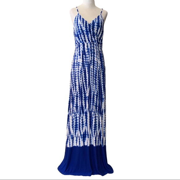 WookiwooBook's tweet photo. So good I had to share! Check out all the items I'm loving on @Poshmarkapp #poshmark #fashion #style #shopmycloset #calvinklein #victoriassecret #junkfoodclothing: https://t.co/gEJnfRPhtL https://t.co/9LIVfKTDhU