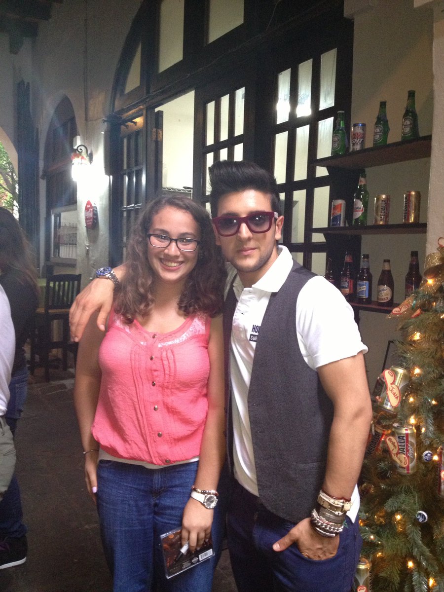 ILVOLOVERDC's tweet photo. Tanti auguri @piero_barone #TantiAuguriPiero https://t.co/Q1H1sSBoem
