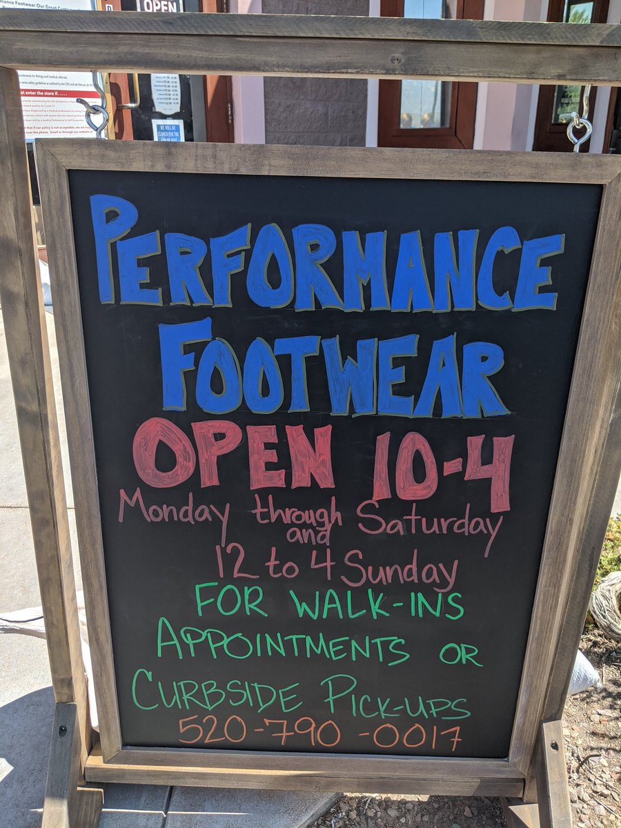 Performancefoo2's tweet image. Yup, we're open and happy to serve your footwear needs. Don't want to come in? No problem. Give us call and we'll take your order and deliver it to the curb. We limit the number of patrons in the store at any time to four, and everyone wears a mask.  #staysafe  #runhappy #hydrate