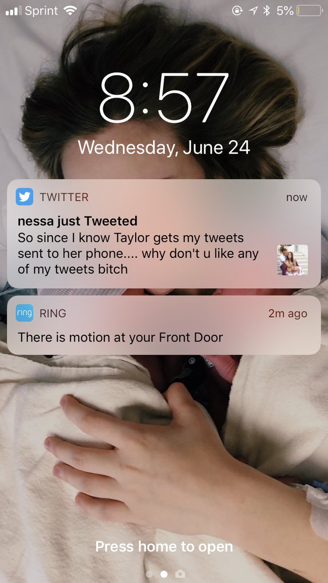 TaylorMobley4's tweet photo. @vanessaxiris HAHHAA bitch how do you know that 🤣 https://t.co/alUn8I6GHO
