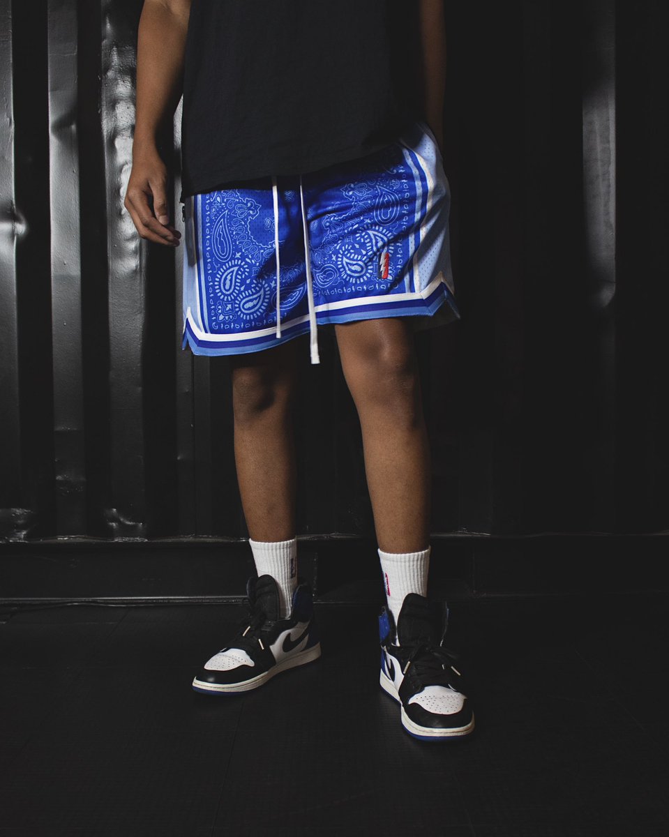 collect__select's tweet photo. Lets see how many RTs this can get for a lil shock drop tomorrow before the official release. Go! Go! Go! https://t.co/MgsHnIAfWS