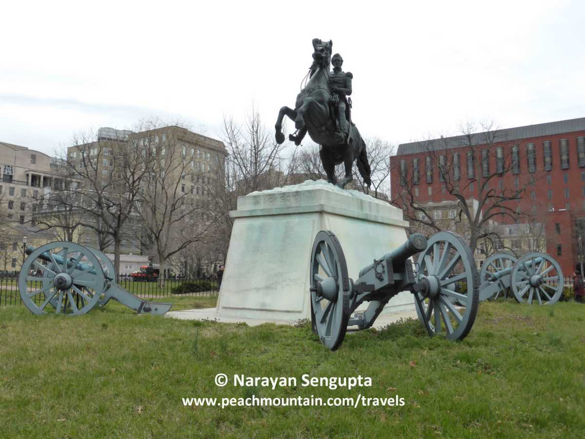 In the center of the square is actually a statue of  #AndrewJackson, hero of #1812 and later  #USPresident and architect of the genocidal  #TrailOfTears to drive the  #Cherokees and others out of Eastern United States.  #BLM  #BlackLivesMatter  