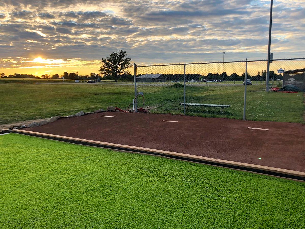 GLCanadians's tweet photo. The finished product 👌 amazing job by some of our GLC Family members to help get this thing built. We’re proud to continue improving our home field and strengthen our partnership with Thames Centre! https://t.co/kjyGbtXI9j