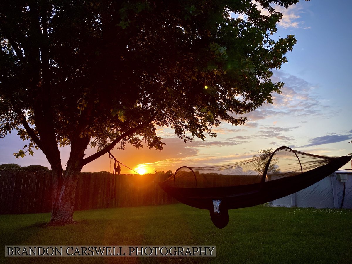 BCPhotos1's tweet photo. Beautiful evening in the backyard! https://t.co/9PUA4Lw0yt