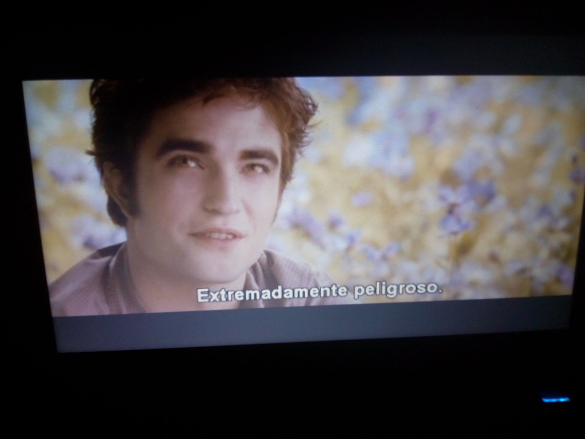 teamsuponedoras's tweet photo. Todos cantando I'm youuuurs con voz de pito 💜 FIN
#EclipseWatchAlong https://t.co/yeAAXo5EU4