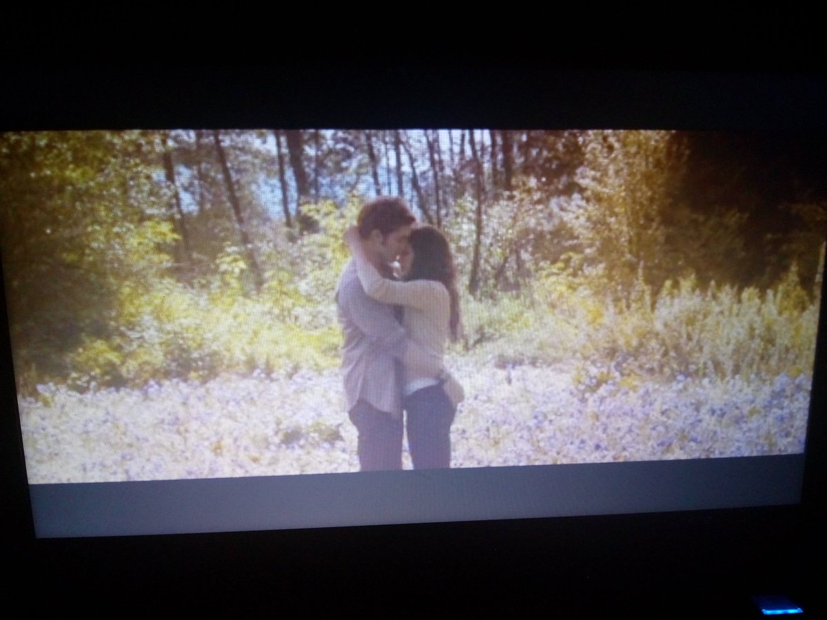 teamsuponedoras's tweet photo. Todos cantando I'm youuuurs con voz de pito 💜 FIN
#EclipseWatchAlong https://t.co/yeAAXo5EU4