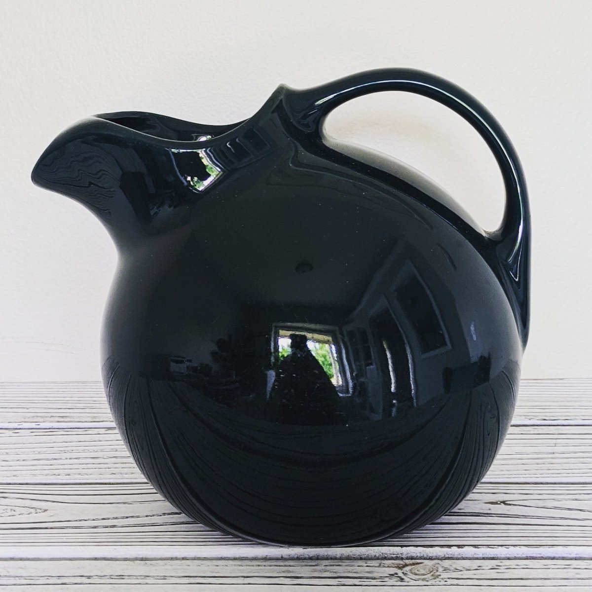 Available now! 1940s Hall Pottery ball pitcher with ice lip in deep teal. Link in bio. #vintage #vintageetsy #hallpottery #ballpitcher #hallpotterypitcher #teal #midcentury #pitcher #vintagepottery
