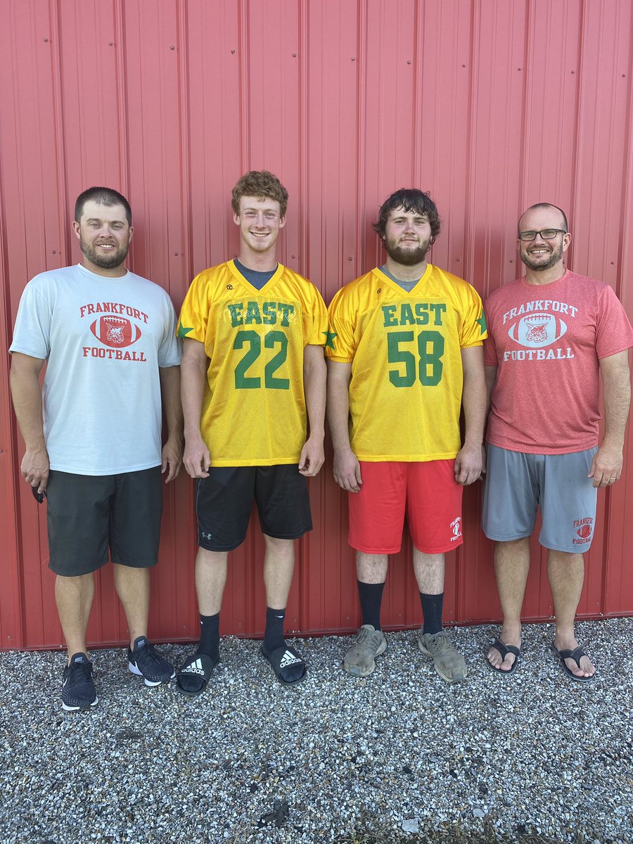 DalinghausD's tweet photo. Garret and Brian didn’t get a chance to play in the 8 man All Star game. They did get their jerseys and get a picture with Coach Anderson and Kennedy. @GDalinghaus @nickandersonFHS @jaykennedy00 https://t.co/FBqg2QRvJH
