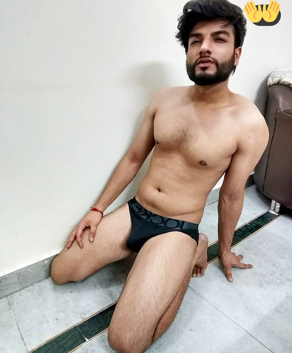 unknown_4489's tweet photo. Uska 6″ ka lund mere pure muh me bhar gya vo mera ser pakad ke aage peeche krne laga aur gap gap ki awaj se mere muh ko 10 min tk chodta rha, aur fir uska pani nikal gya... https://t.co/OU7V1GeS7a