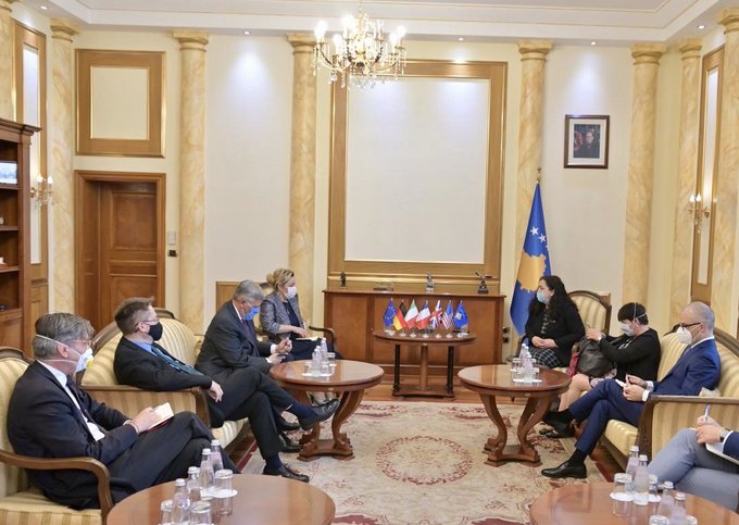 View image on Twitter