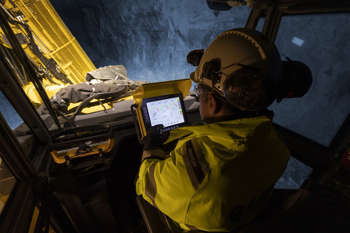 im_mining's tweet photo. .@epirocgroup begins a new mobile era for #underground #exploration #drilling with the #Diamec #Smart6M. Mounted on a Boomer S2 carrier it means no more long relocations of skid-mounted rigs & comes with a #rodhandling system & enclosed cab #futureofmining https://t.co/9NqdWXtJ59 https://t.co/lyylD8TrHO