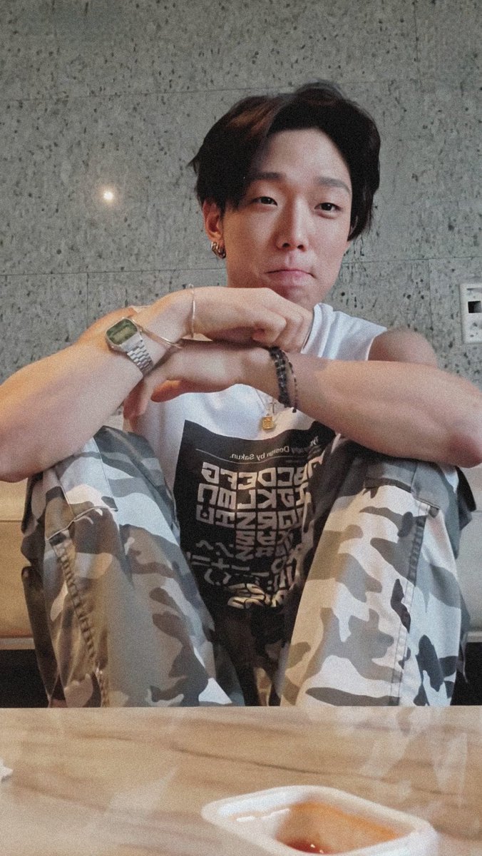 lovelikon's tweet photo. a bf material, i love you bob! @bobbyranika https://t.co/Bp7e7gBCw9