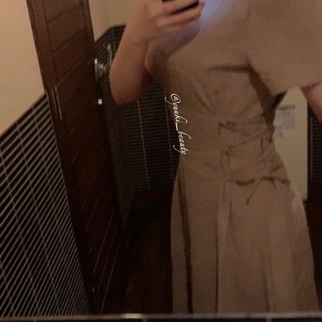 ゆう على تويتر Qoo10で 1 500ぐらいでこのワンピース買ったんだけど シルエットが綺麗で細く見えるからめっちゃオススメ なぜか画質が超悪い T Co 79nztfhclm