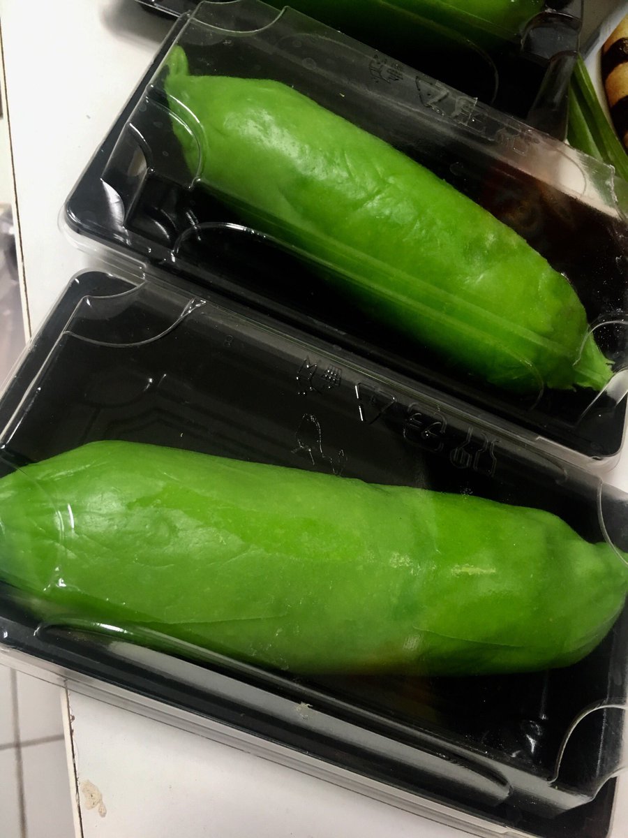 Kimercya's tweet photo. Es PISANG IJO  yumyum... let’s goo 🥒🥒🥒 #pisangijo #dessert #bananamania Order ke instagram @bylubss https://t.co/jVHM7c174A