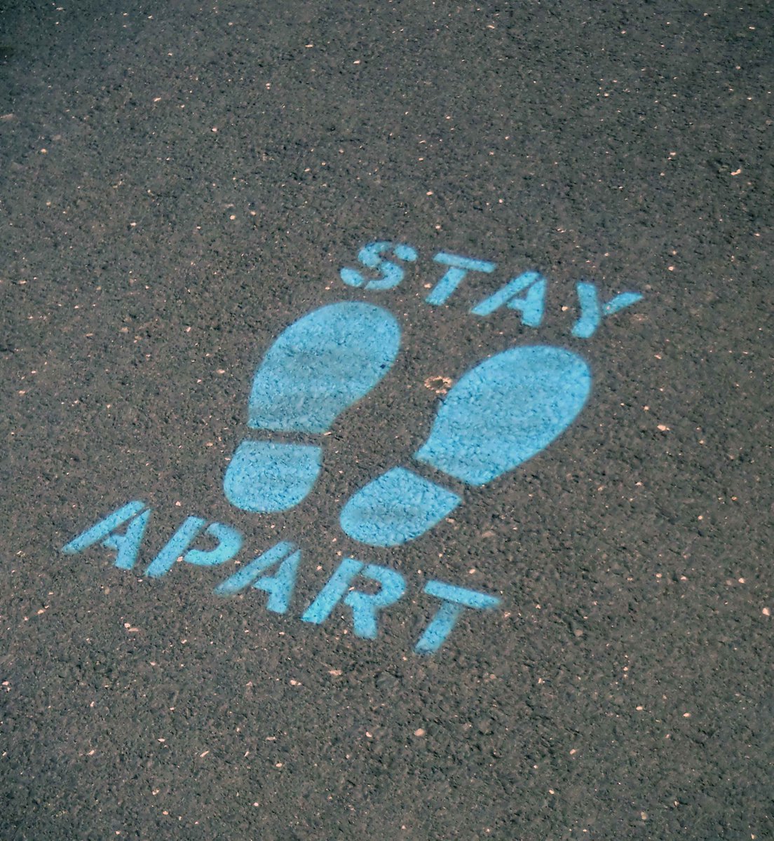 NWHistGraffiti's tweet photo. Not been in the local town centre for a while as last time very few socially distancing. An early walk this morning showed some new signs. Love the irony of European funding. Probable the last images for a while from us for @Viral_Archive #ViralShadows. Too crowded to feel safe https://t.co/ghMG7WGWzs