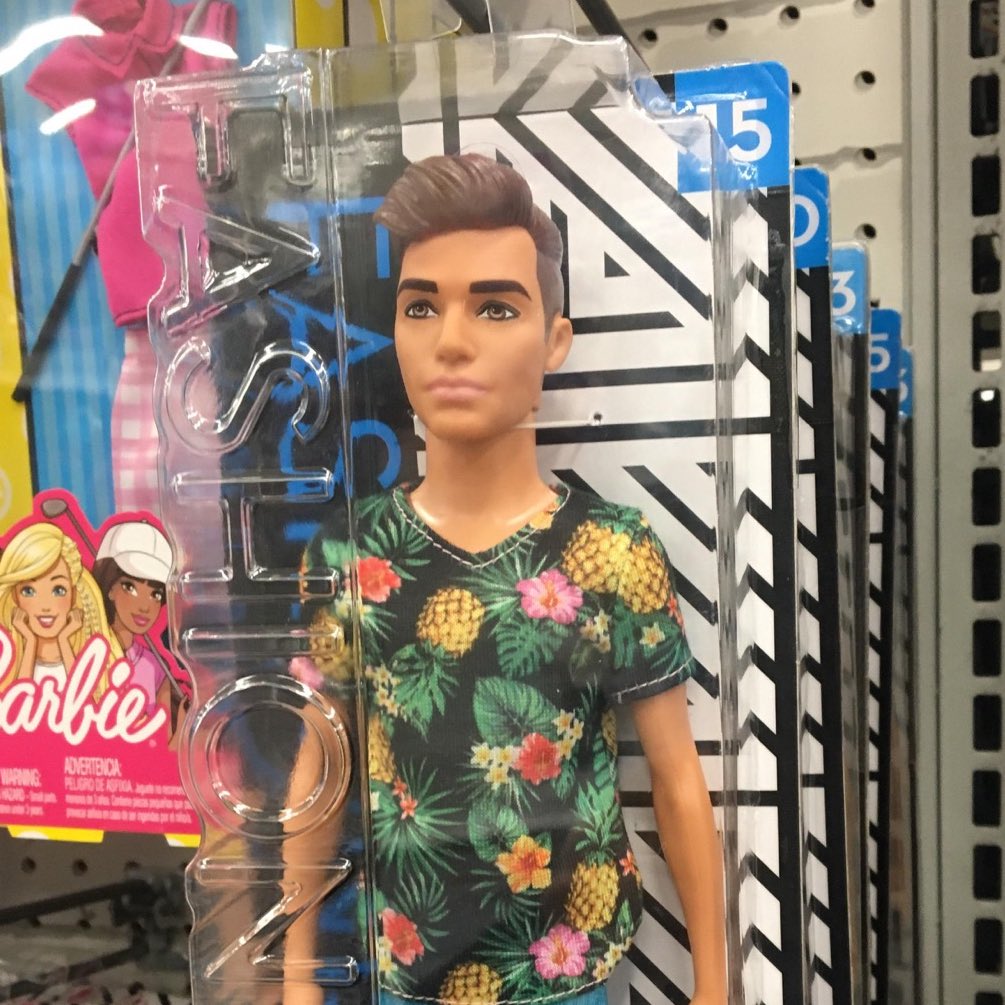 JamieNizer's tweet photo. Keep thinking about that time I was told I look like this doll https://t.co/Q1melxbNeR