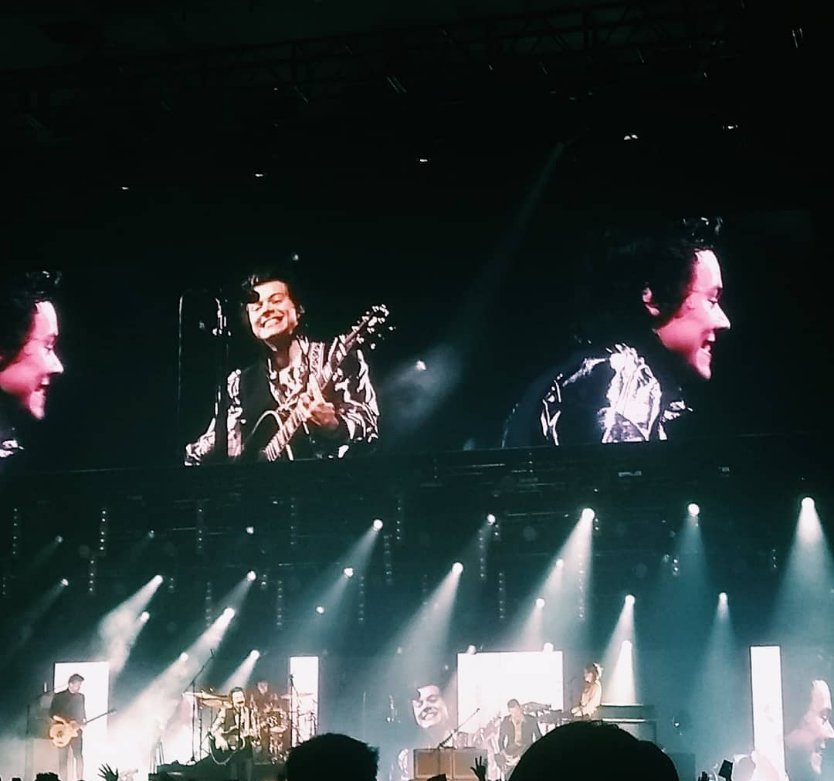 bru. HOJE tweet media