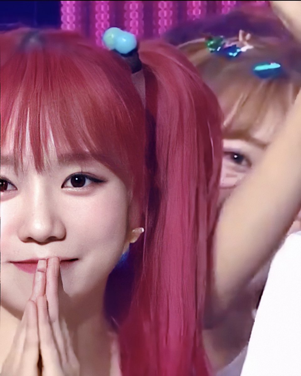 fluffyyuri's tweet photo. #SSS2ndWin 🥳💗
#조유리  #JOYURI  #チョユリ  
#아이즈원  #IZONE  #アイズワン https://t.co/UdkJaPxKPx