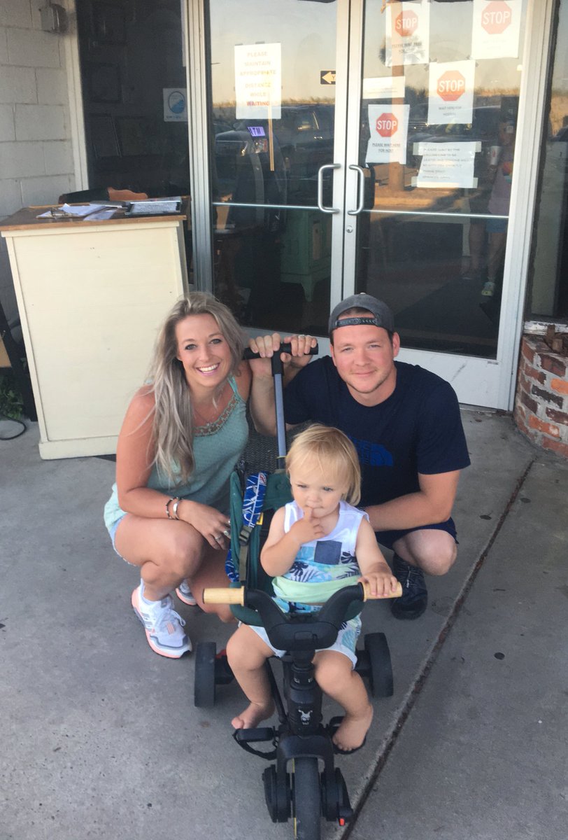 SBChaf25's tweet image. Quarantine Vacay 2020 #lateposts