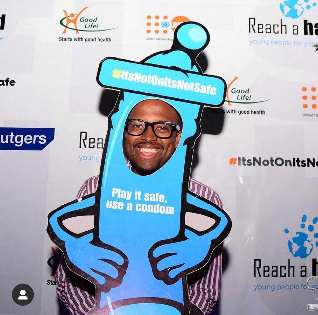 bahashane's tweet photo. Let's get this into our minds to avoid unwanted pregnancies in the teenagers. #ItsNotOnItsNotSafe
@reachahand we argue young people to make informed decisions for their future matters too.
Dial*284*15# 2get free SRHR info and services on your mobile.
#GetUpSpeakOut @UNFPAUganda https://t.co/meC4bDlrek