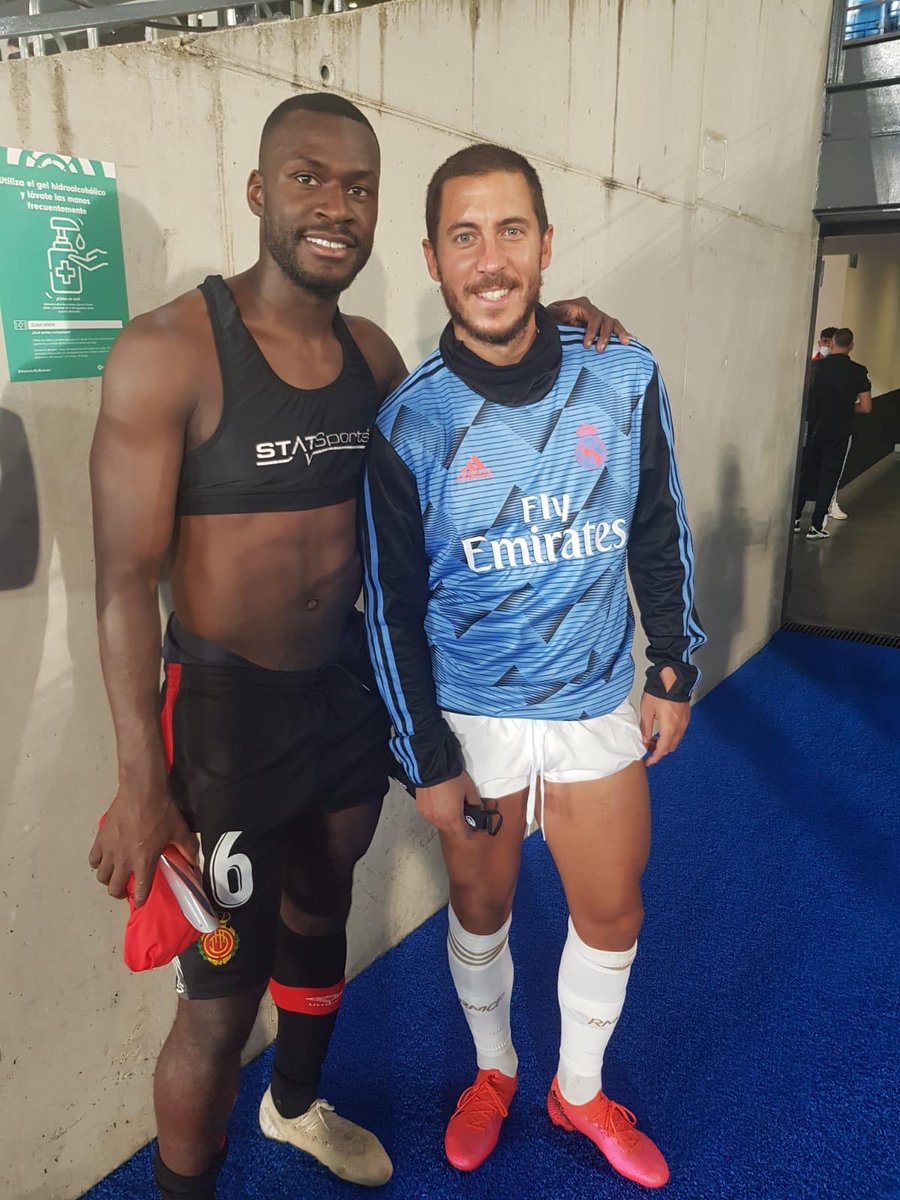 Eden Hazard (@hazardeden10) on Twitter photo Nice to see my bro <a href="/YSalibur/">Yannis Salibur</a> last night! We keep working hard in <a href="/LaLiga/">LALIGA</a> #halamadrid <a href="/realmadrid/">Real Madrid C.F.</a> Nice to see my bro <a href="/YSalibur/">Yannis Salibur</a> last night! We keep working hard in <a href="/LaLiga/">LALIGA</a> #halamadrid <a href="/realmadrid/">Real Madrid C.F.</a>