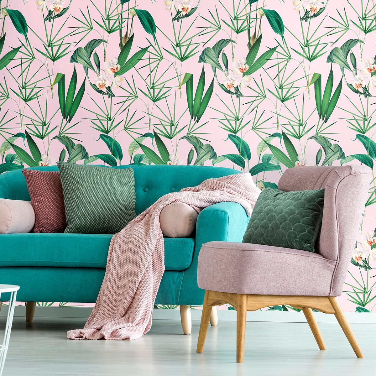 DollydaggerUK's tweet photo. I love Palm Springs; it sits in the southern Californian desert and is jam packed with stunning midcentury architecture. This Palm Springs wallpaper by Mind the Gap features tropical green leaves &amp; white orchids #tropicalwallpaper #luxurywallpaper

https://t.co/5GasQOJUxC https://t.co/3lKK9QIkVb