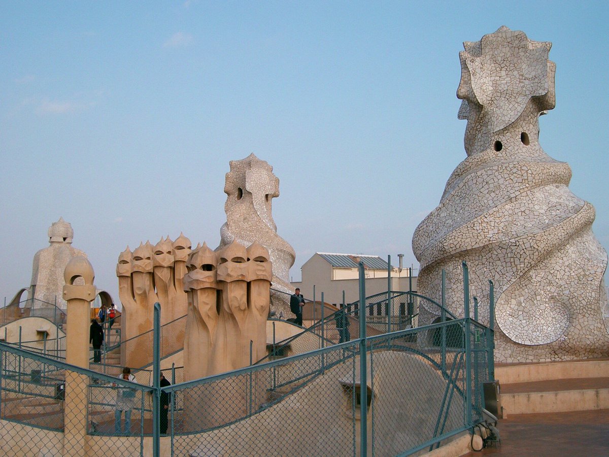 In 1984, it was declared a World Heritage Site by UNESCO. Since 2013 it has been the headquarters of the Fundació Catalunya La Pedrera which manages the visit to the building, exhibitions and other cultural and educative activities at Casa Milà.
