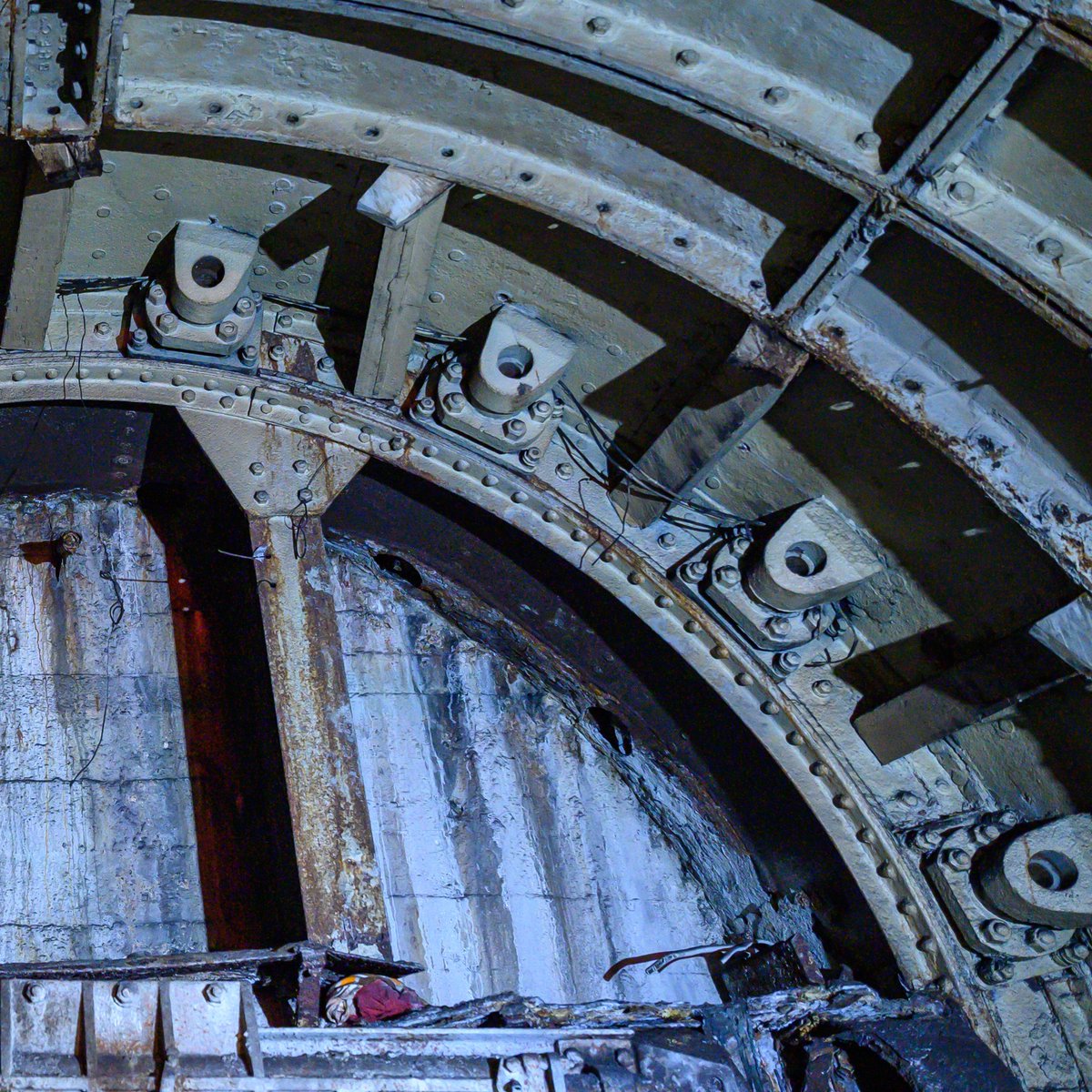 HarrisonPhair's tweet photo. #greathead #tunnelling #shield #Abandoned #Moorgate #Tunnels

#tube #station #underground #tfl #heritage #hiddenlondon #train #transport #london #tour #underground #tunnel #abandoned

@YVESWAUTHIER
@MoreToJack
@NikonatGrays
@MarstonLouise
@ltmuseum
@siddyholloway
@chrisnix https://t.co/GchQFX9mzq