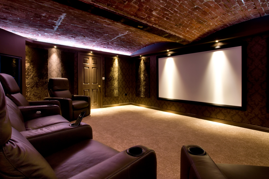 Throwback Thursday. We installed this cellar cinema almost 10 years ago and is still one of our favourite projects. 
#ashwaysmarthomes #smartsynergy #smartsynergyuk #thehomecinema #thehomecinemacompany #ukhomecinemas #smarthome  #homeautomation #control4 #cediauk #kaleidescape