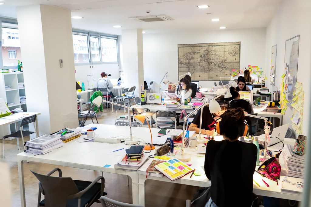 MasterHomeResi's tweet photo. MasterHome Residencia offers very spacious and luminous single rooms with a modern and contemporary design and fully equipped for your comfort.
#studentsresidence #postgraduate #postgraduatestudies #postgraduatelife https://t.co/A0h7YH5eCh