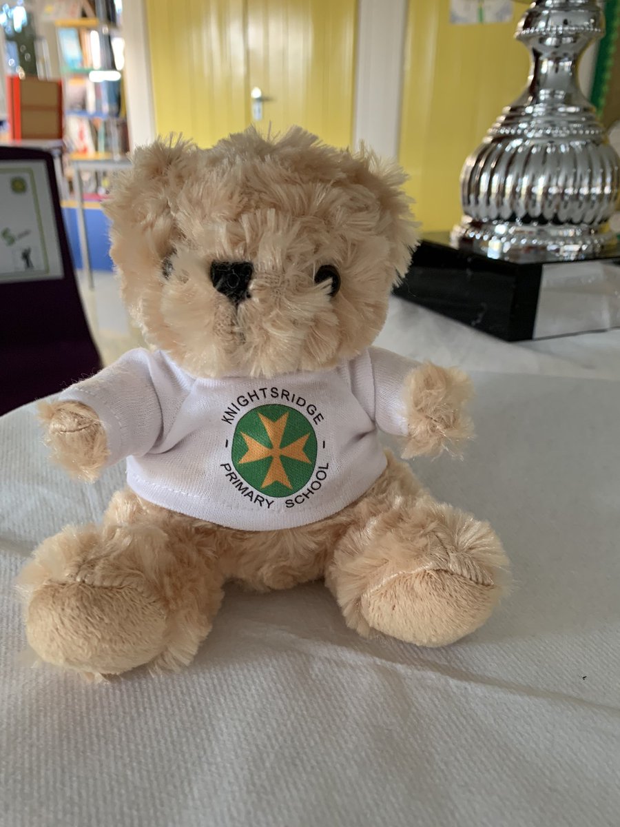 KnightsridgePr1's tweet photo. We are looking forward to seeing our Primary 7 pupils for short time today @MrsMcLellanKPS @MrsNelsonP7_6 Gosh it has been a long time! @KnightsridgePr1 #ClapforKids #MakingMemories ππ https://t.co/3yO8BE9vdI