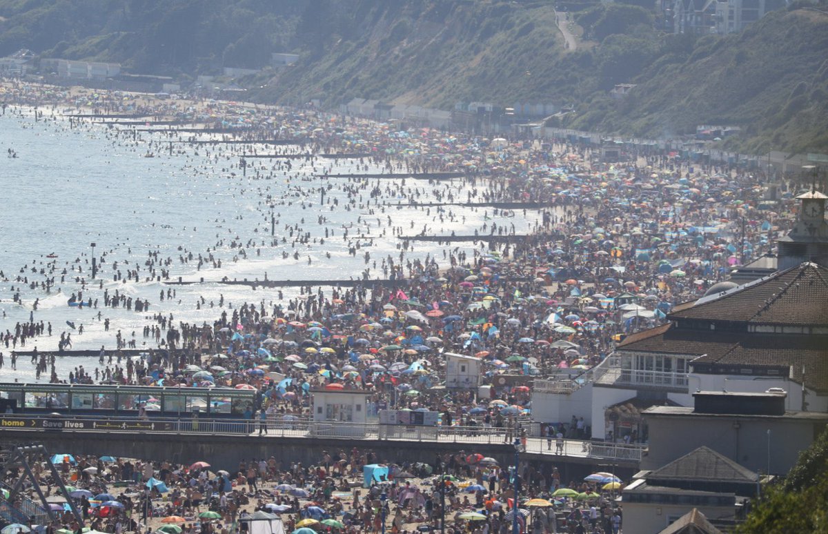Alice Fearn (@alice_fearn) on Twitter photo This was Bournemouth beach yesterday 😡
A) Lots of theatres will be forced to close for good because of this nightmare but PACKED BEACHES ARE FINE
B) I hope you’ve all burnt to a crisp
C) I really hate people sometimes
D) I hate <a href="/BorisJohnson/">Boris Johnson</a> & the media consistently This was Bournemouth beach yesterday 😡
A) Lots of theatres will be forced to close for good because of this nightmare but PACKED BEACHES ARE FINE
B) I hope you’ve all burnt to a crisp
C) I really hate people sometimes
D) I hate <a href="/BorisJohnson/">Boris Johnson</a> & the media consistently