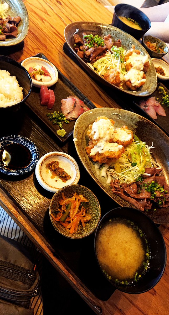 紫保 セラピスト 仲間と ランチ Zoom飲み会はしたけど リアルで会うのはいつぶり 月一でマッサージイベントを開催してた仲間 2人は忙しくなってきたから 休止中 高宮駅 近く 肉鉄 カフェドアミー でだべってたばい 楽しすぎたわ 次回は西新 紫保 セラピスト 仲間と ランチ Zoom飲み会はしたけど リアルで会うのはいつぶり 月一でマッサージイベントを開催してた仲間 2人は忙しくなってきたから 休止中 高宮駅 近く 肉鉄 カフェドアミー でだべってたばい 楽しすぎたわ 次回は西新