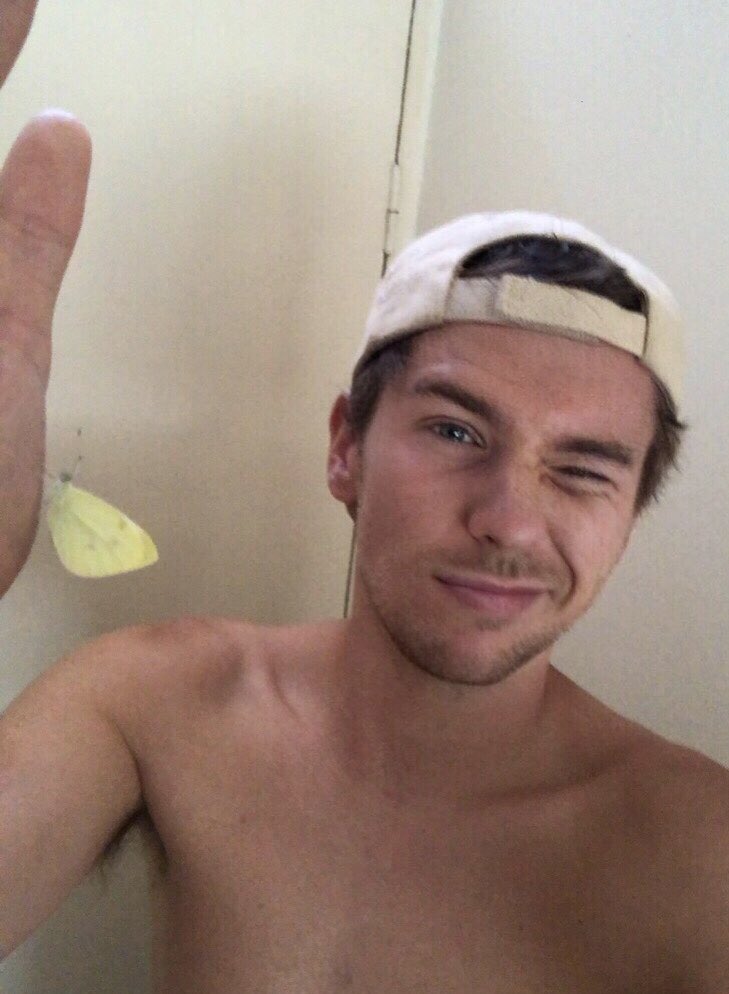 🦋
