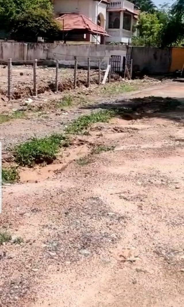 kdevforum's tweet photo. Technically choodasandra spot may not be #Bellandur but it's bad.
Owners court,Kasavanahalli on a sunny day attached - not cattle grassland but roads for 1000s in #Bellandur.Funds allocation,plan etc is done long back but all wait for cosmic stars to bless for roads.@ArvindLBJP https://t.co/GwJOmVAvIp