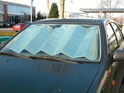 Winparts_nl's tweet photo. 🥵 Tip tegen de warmte in je auto: plaats een zonnescherm met reflecterende aluminiumcoating aan de binnenzijde van je voorruit! 
🌞 In verschillende maten verkrijgbaar 👉 https://t.co/0T2Rb7Jo3J https://t.co/yNL4PHwJJy