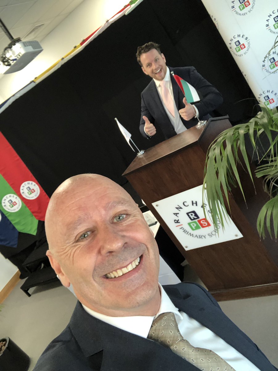 All set for @RPSYear6 online graduation- granted <a href="/Mr_Collar/">Head of Primary | DIA Emirates Hills</a> and I didn’t look quite so fresh after hand delivering goody bags and trophies to graduates’ homes but the joy on their faces was worth it!!! #KHDA #NewDaysNewWays #Graduation2020