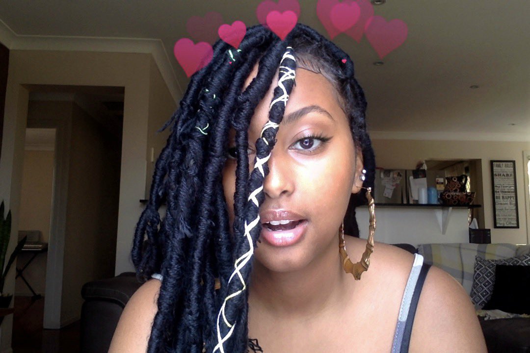 savadistana's tweet photo. Me in locs 😓😣😢😭 https://t.co/rJLmd4StSs
