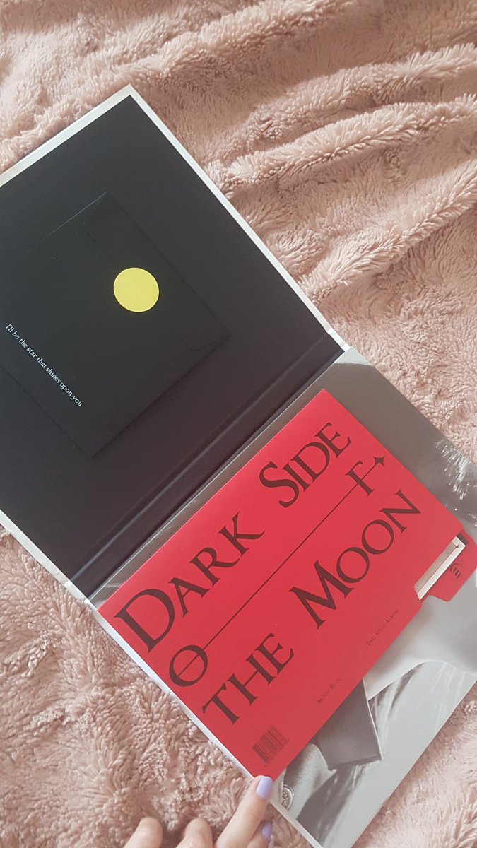 lilacsrain's tweet photo. DSoTM arrived and she's literally the most beautiful thing to ever exist!!!! @byvlmoon thank you so much for doing this GO 😭😭😭 you've been amazing!!!! 💖 https://t.co/xOksfMuLuT