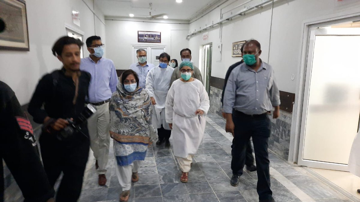 SindhHealthDpt's tweet photo. Karachi (25.06.2020): Minister for Health &amp; Population Welfare Dr. @AzraPechuho visited Services Hospital #Karachi where a 40 bedded HDU has been made functional for #COVID19 patients starting today. A 30 bedded ICU will also be functional at the Hospital next week. #SindhHealth https://t.co/hbotaKxUf4