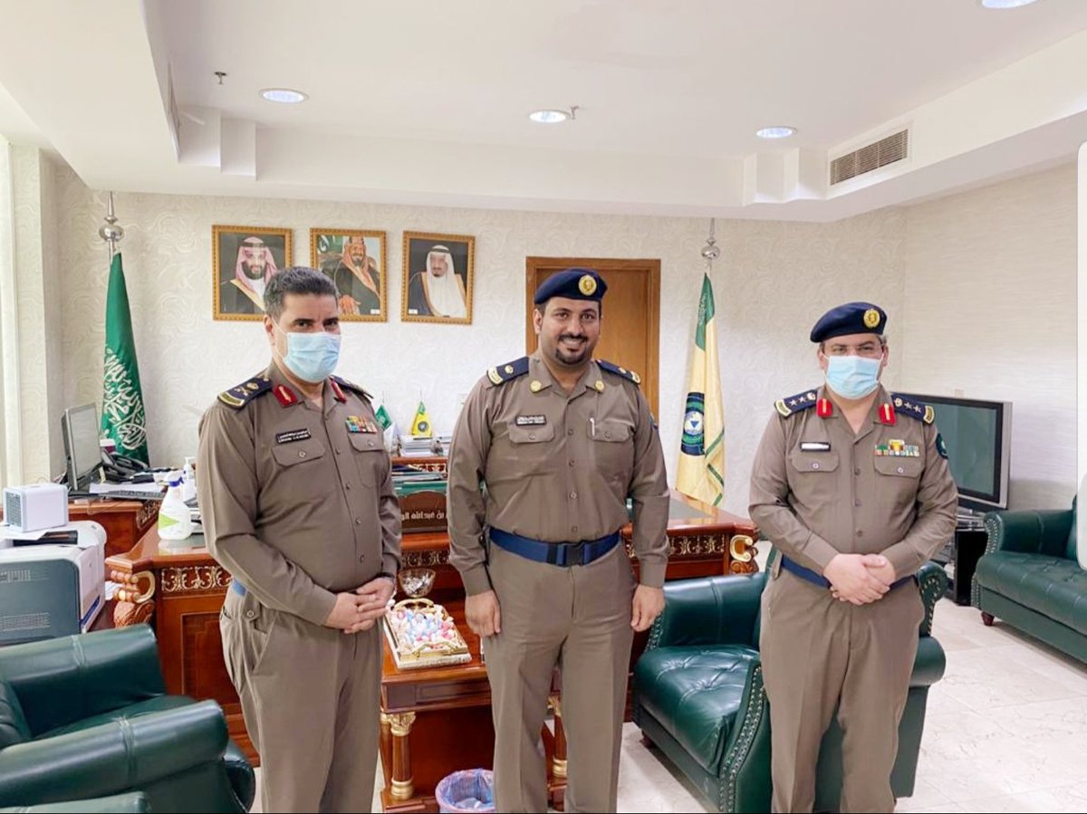 almdah's tweet photo. الحمدالله الذي بنعمته تتم الصالحات صدر الامر الملكي الكريم والقاضي بترقية اخي الشريف احمد بن حسن بيضي المسعودي آل خيرات من رتبة نقيب إلى رتبة رائد
وبهذه المناسبة يسرني أن أبارك لأبو بندر
هذه الترقية ونسأل الله ان تكون عوناً له لخدمة دينه ومليكه ووطنه والف مليون مبروك وإلى الأمام. https://t.co/JEODMybyKM