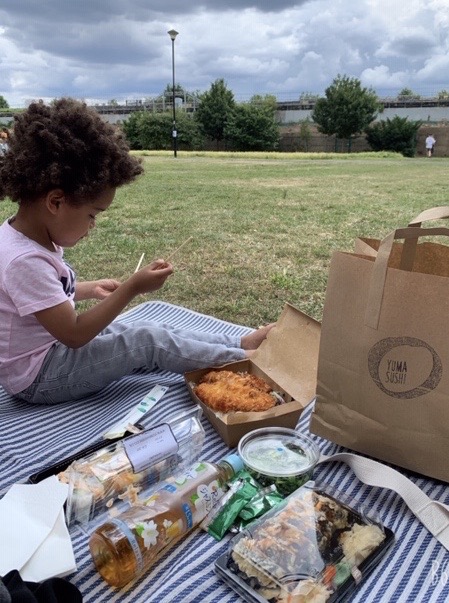 Perfect day for Sushi in the park. Click &amp; Collect yumasushi.co.uk or we deliver W4
#sushilover #W4 <a href="/CP_EW/">Enjoy-Work</a>
