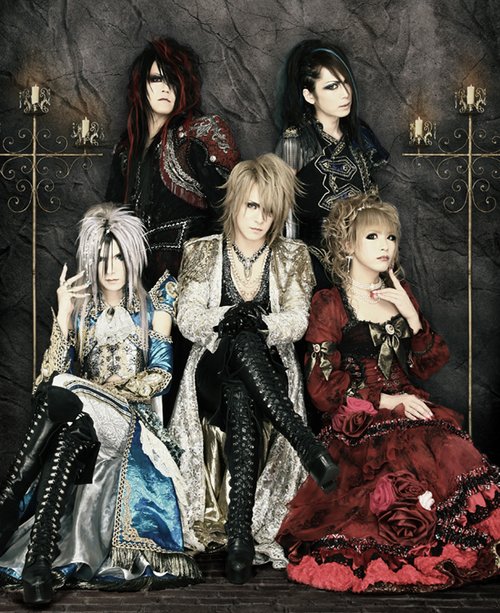 Also, a genre of vkei which doesn't really have its own name (afaik) is characterized by classical French/Gothic aesthetics, and highly theatrical performances. Acts of this subgenre include Malice Mizer (the pioneer of this style in the 90s), Moi dix Mois, Versailles and Kaya...