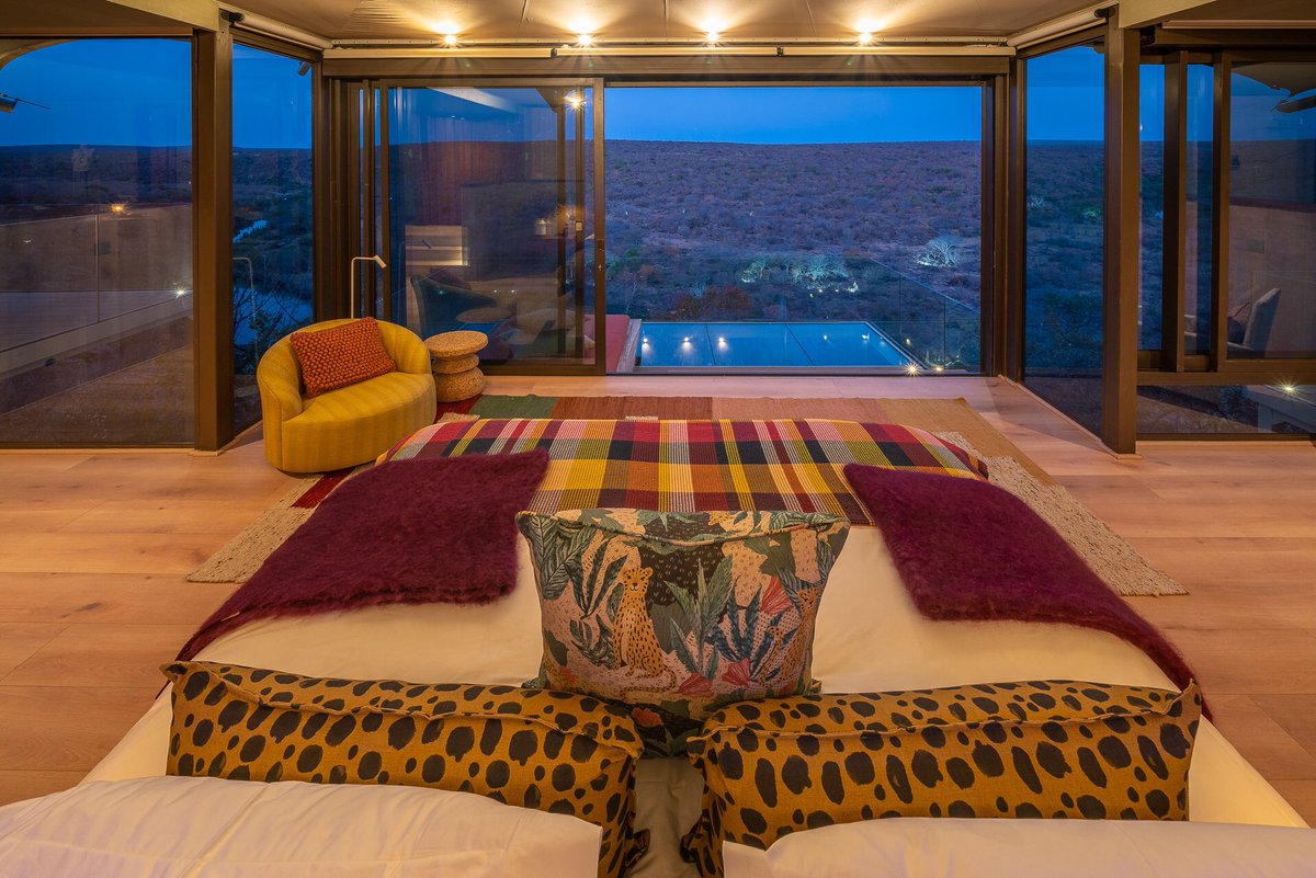 LepogoLodges's tweet photo. Imagine waking up to this view! We can make that a reality.
#LepogoLodges #NokaCamp #TheWorldsMostStylishNewSafariLodge #VillaWithAView #CliffTopVilla #LuxuryLodge https://t.co/jerfup1SJm