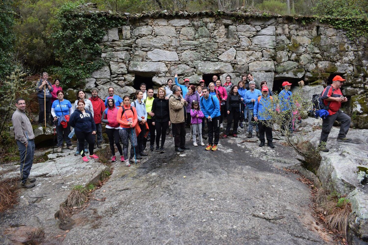 #entrestweets <a href="/RevistaHGT/">HG&T</a>
.
...pra descubrir as marabillas de @turismocvntis naceu unha iniciativa <a href="/destinocvntis/">Destino Cuntis</a> liderada por <a href="/ManuelDeRoque/">Manuel de Roque</a> é #FranAmeixeiras que a través de rutas, visitas guiadas e #LandArt están a colocar a #Cuntis como o “Destino Ideal para o Sendeirismo”