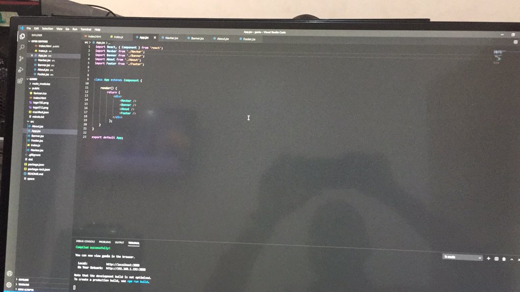 GaniuOshinubi's tweet image. Today, I built my first react app... #lockandcode @Migrantsolution @Joe_brendan_