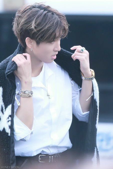 — if han jisung was a prosecutor; a lawful thread  #StrayKids    #skz