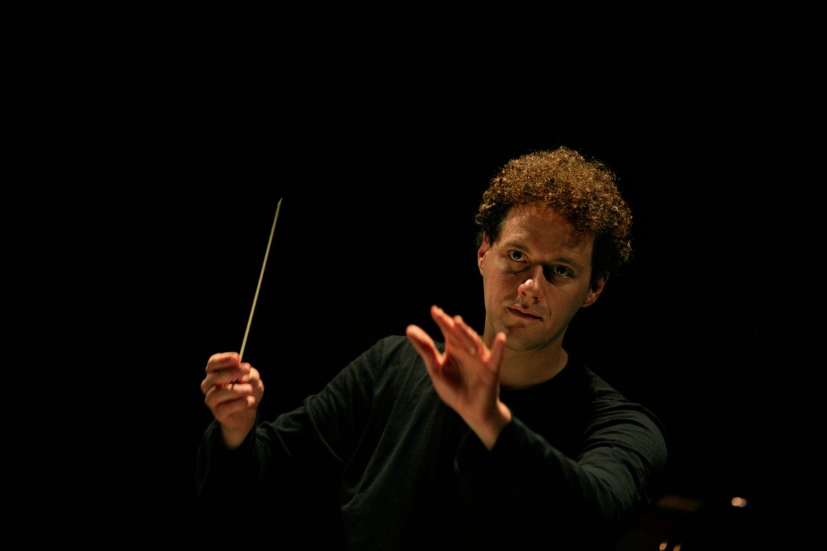 QYOBrisbane's tweet photo. Following an extensive recruitment process, we are thrilled to announce that Simon Hewett will be commencing as Director of Music in January 2021.

Please click the link to read the media release https://t.co/bC2YMM4OxS https://t.co/6TlgI675sT